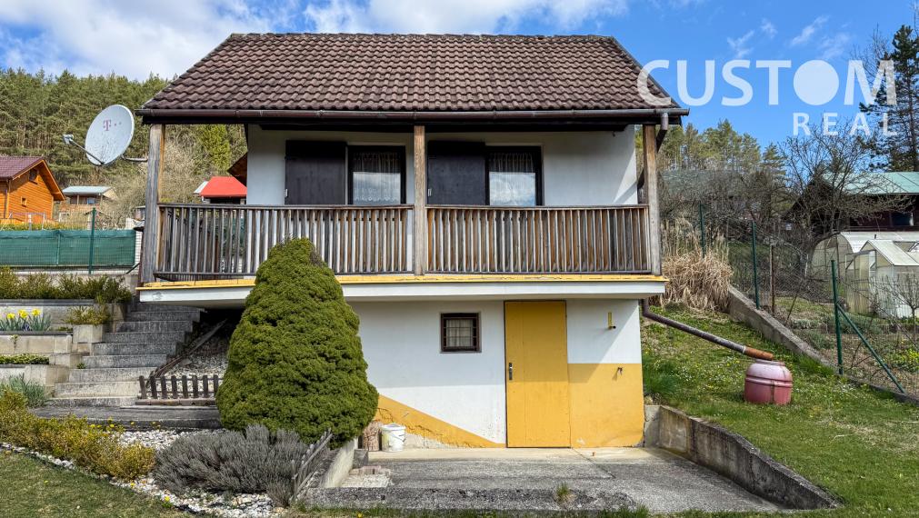 Záhradná chatka s altánkom a výhľadom, Žilina – Závodie