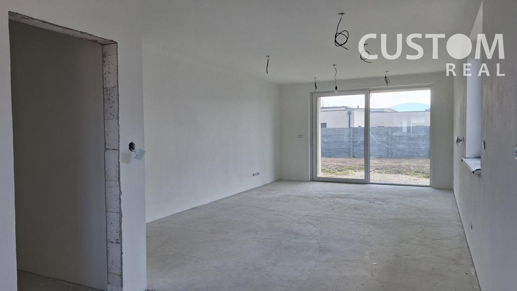 Nový nízkoenergetický bungalov - tichá časť obce Svederník