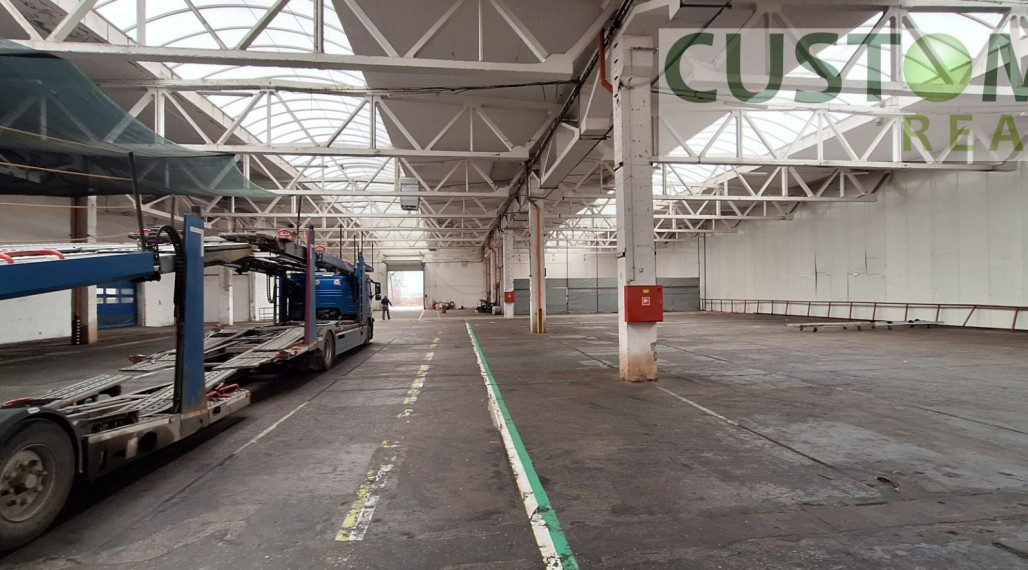 Ponúkame vám nájom výrobnej haly v Žiline o výmere 3506 m2.