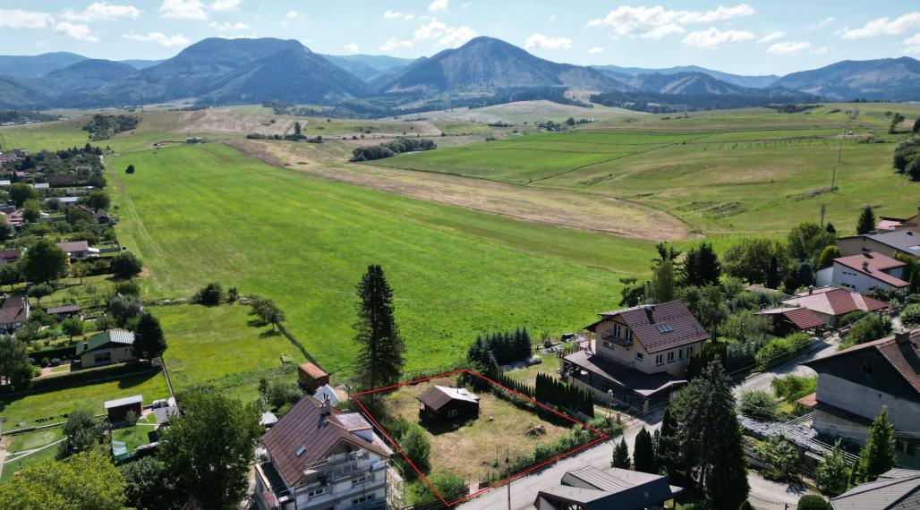 Predáme pozemok v Rajeckých Tepliciach o výmere 778 m2