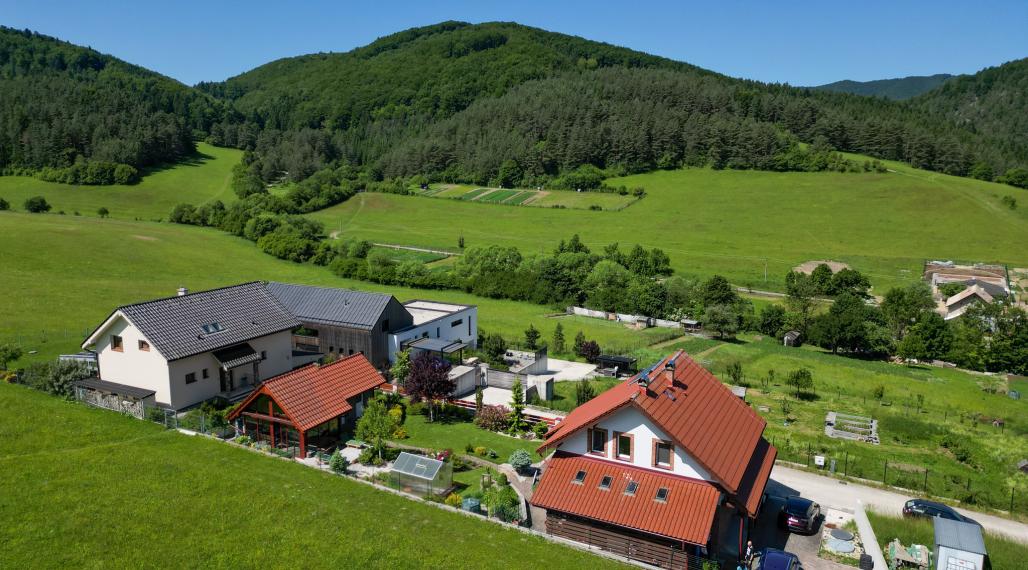 Pekný rodinný dom v obci Lietavská Svinná