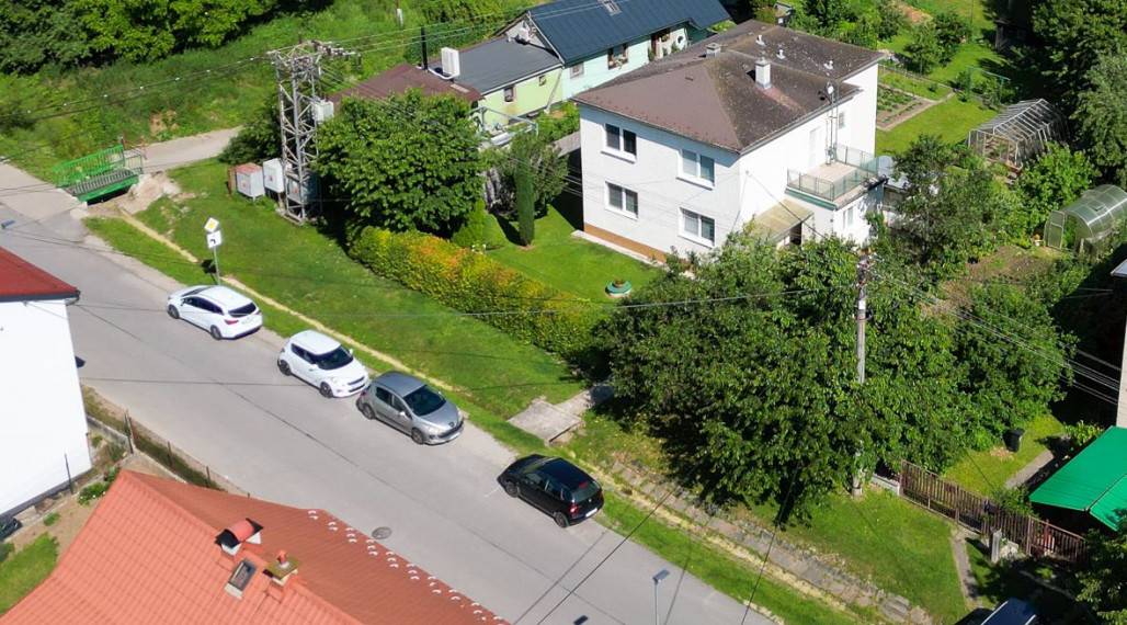 Predáme dvojpodlažný rodinný dom v Žiline - Závodí