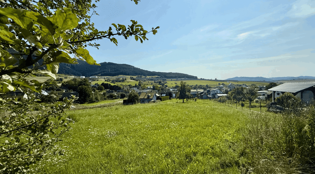 Slnečný stavebný pozemok v obci Višňové