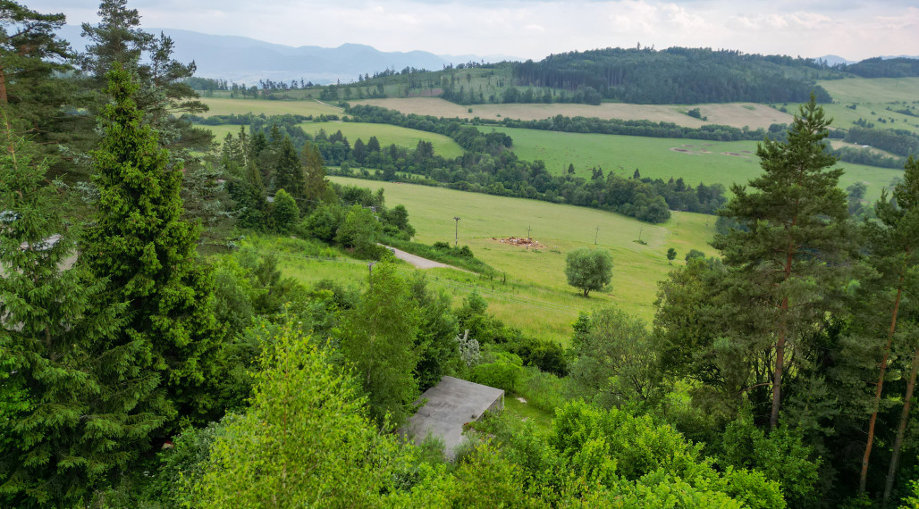 Pozemok na chatu s krásnymi výhľadmi – Zádubnie