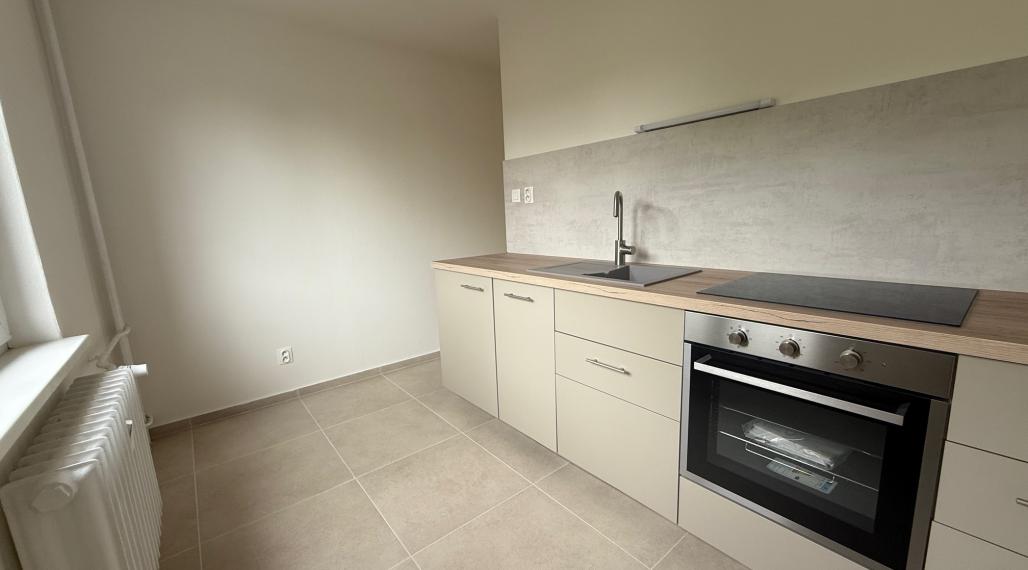 ✨ Slnečný 3-izbový byt s balkónom a výťahom – Hliny VII ✨