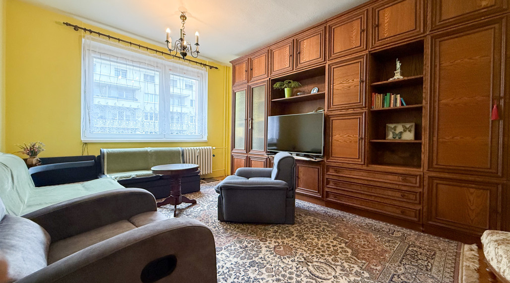 Slnečný 2 izbový byt s balkónom - Vlčince 2