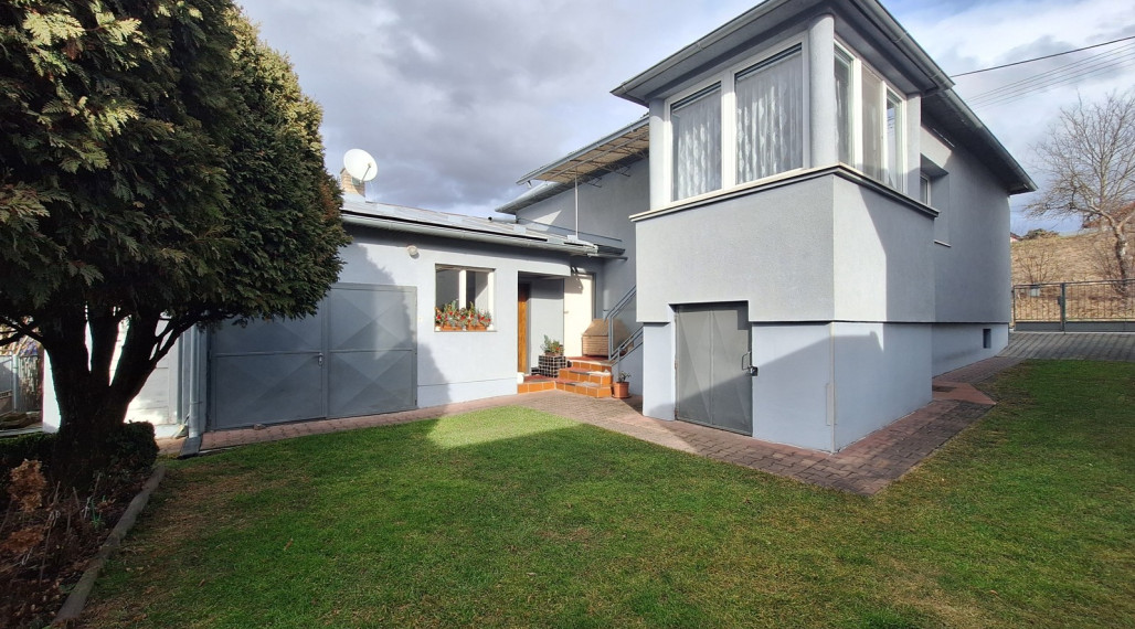 Predáme 3 izbový dom v  Žiline – Bytčici  s pozemkom 392 m2