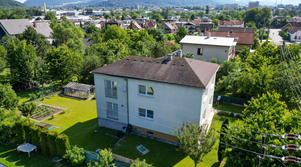 Predáme dvojpodlažný rodinný dom v Žiline - Závodí