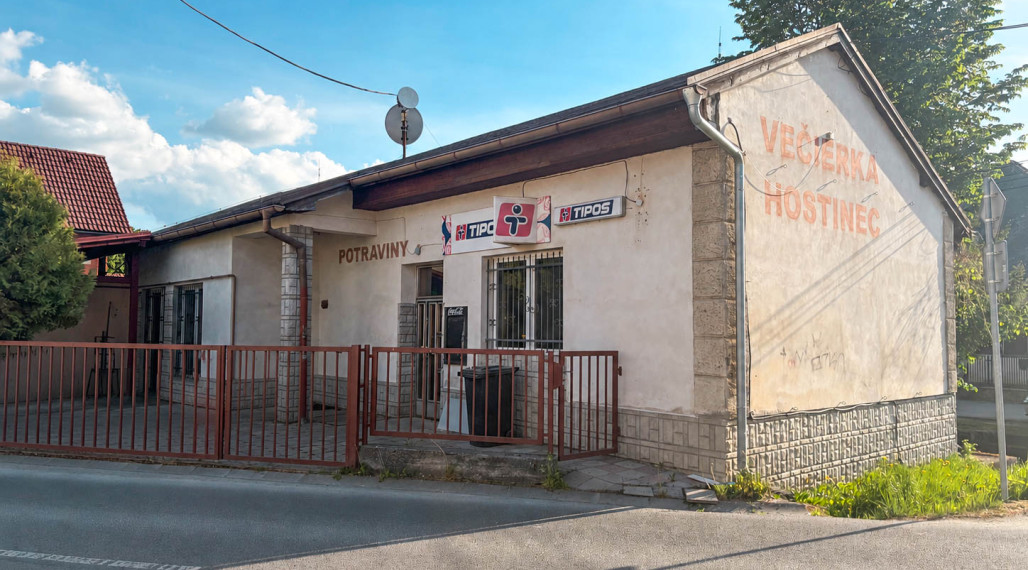 Budova obchodu a služieb - Rosina