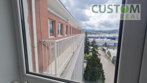 administratívna budova Žilina, dostatok parkovacích miest