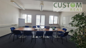 administratívna budova Žilina, dostatok parkovacích miest