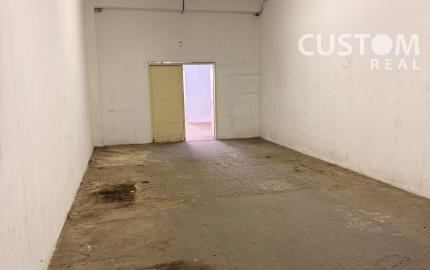 Skladovo-kancelársky objekt s rozlohou 606 m² v areáli Slovena