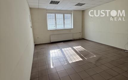 Skladovo-kancelársky objekt s rozlohou 606 m² v areáli Slovena