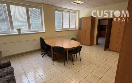 Skladovo-kancelársky objekt s rozlohou 606 m² v areáli Slovena
