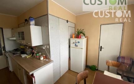 Veľký 2 izbový byt o výmere 67 m2 s lodžiou - širšie centrum.