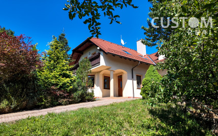 Priestranný rodinný dom Rajecké Teplice - Poluvsie