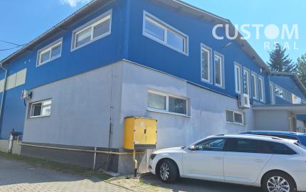 Predáme halu v Žiline o výmere 2466 m2,  s pozemkom 3572 m2