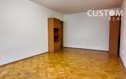 Kancelársky priestor s parkovaním v širšom centre VÝHODNÁ CENA!