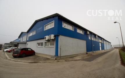 Administratívna budova s parkovaním priemyselná zóna