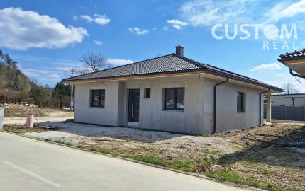 Predáme nízkoenergetický bungalov v Svederníku