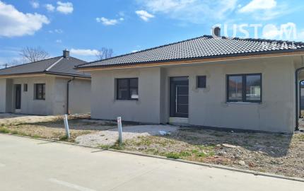 Nový nízkoenergetický bungalov - tichá časť obce Svederník