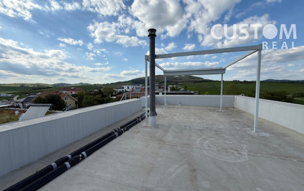 🌿 Vila Hôrky – moderná novostavba s 60 m² strešnou terasou DOHODA MOŽNÁ