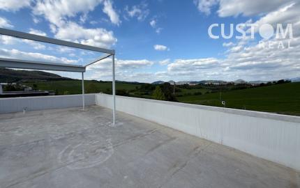 🌿 Vila Hôrky – moderná novostavba s 60 m² strešnou terasou DOHODA MOŽNÁ