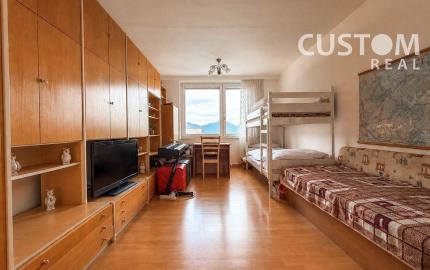 3 izbový byt s veľkorysou výmerou 82 m² a dvomi lodžiami