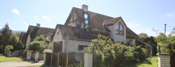 Klasický rodinný dom v mestskej časti Mojšová Lúčka ZNÍŽENÁ CENA!