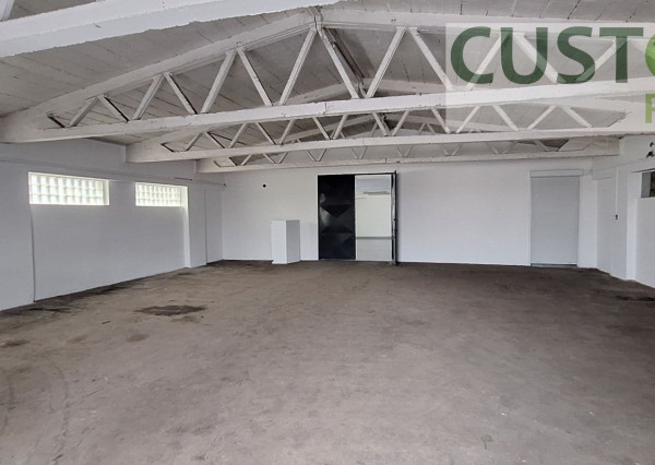 Prenajmeme sklad o výmere 488 m2 v Žiline.