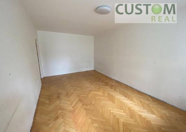 VEĽKÝ 2 IZBOVÝ BYT S 2 BALKÓNMI, HLINY 6 - IBA U NÁS