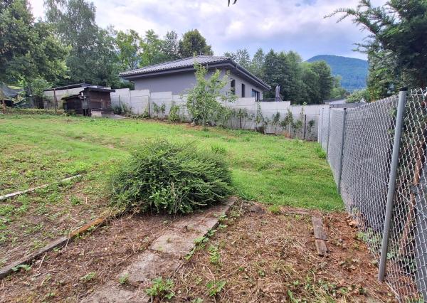 Predáme stavebný pozemok o výmere 668 m2 v Stráňavách.