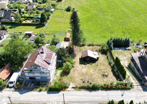 Predáme pozemok v Rajeckých Tepliciach o výmere 778 m2