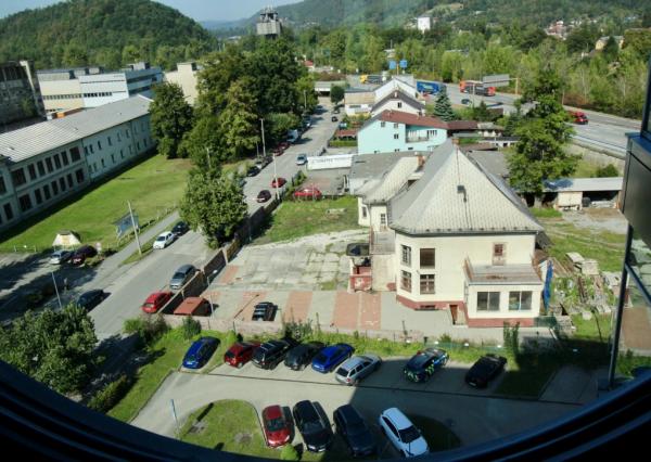 Luxusný 2 - izbový byt širšie centrum