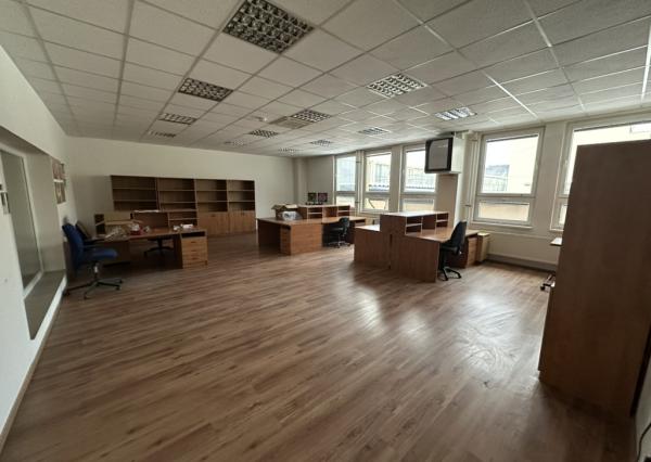 Na prenájom kancelárie blízko centra