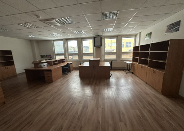 Na prenájom kancelárie blízko centra