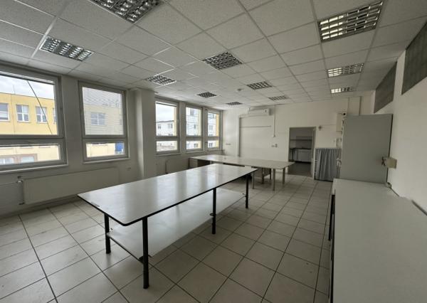 Na prenájom kancelárie blízko centra
