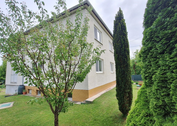 Predáme dvojpodlažný rodinný dom v Žiline - Závodí