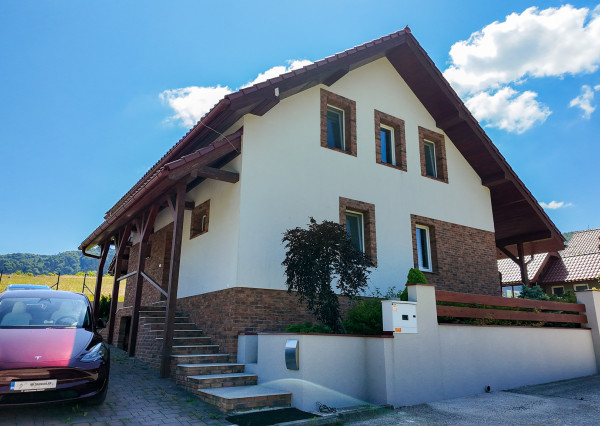 Pekný rodinný dom v obci Lietavská Svinná
