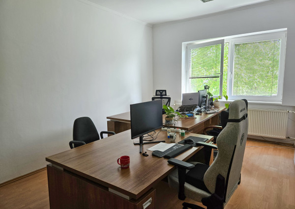 Kancelária širšie centrum s parkovaním