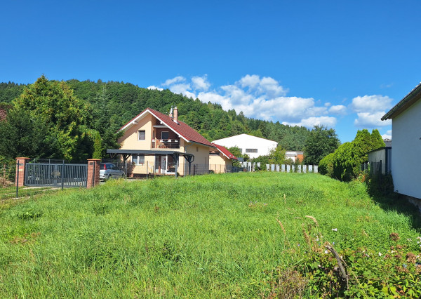 Predáme stavebný pozemok v obci Svederník o výmere 1205 m2