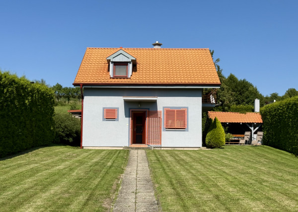 Rekreačná chata na peknom pozemku v obci Višňové