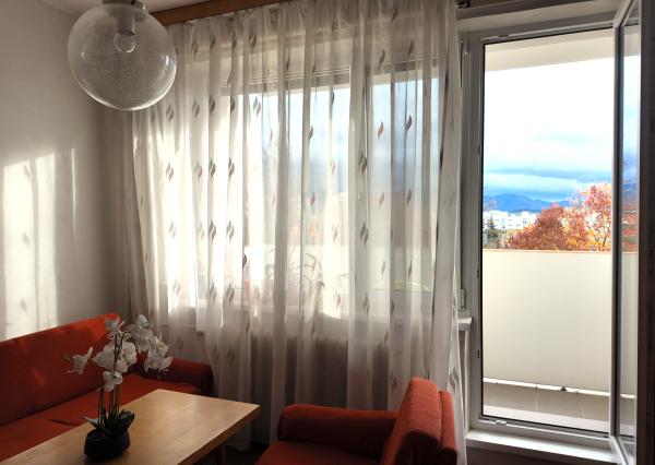 Priestranný 2-izbový byt s lodžiou a balkónom Hliny VI REZERVOVANÉ!