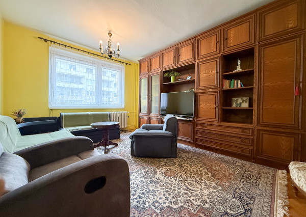 Slnečný 2 izbový byt s balkónom - Vlčince 2