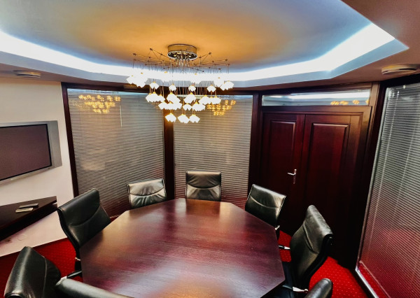 Na prenájom luxusné kancelárske priestory - centrum