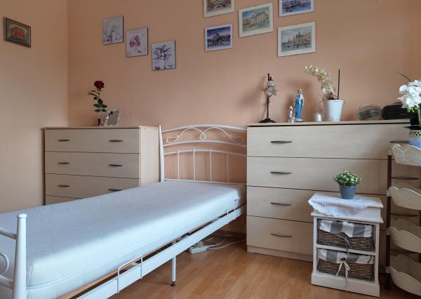 Slnečný 2 izbový zrekonštruovaný byt s balkónom, Hliny 7