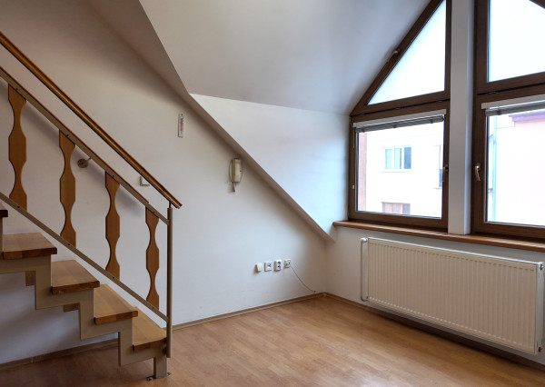 Kancelársky priestor s parkovaním v centre mesta