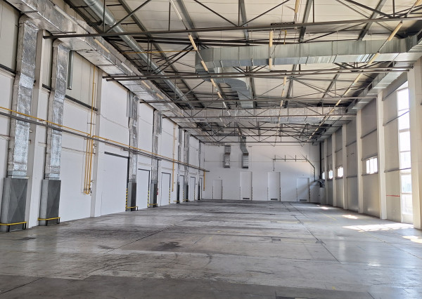 Prenajmeme vykurovanú skladovú halu v Žiline-výmera 1200 m2