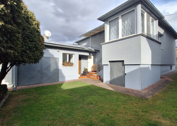 Predáme 3 izbový dom v  Žiline – Bytčici  s pozemkom 392 m2