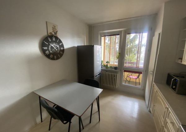 Príjemný 3 izbový byt s lodžiou, Hájik